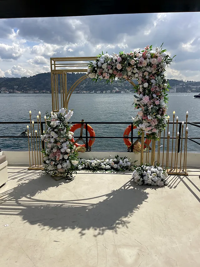 Moments From the Deck: İkiyaka Tur